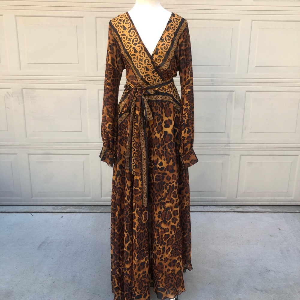 Leopard Dress - Picture 2 of 4